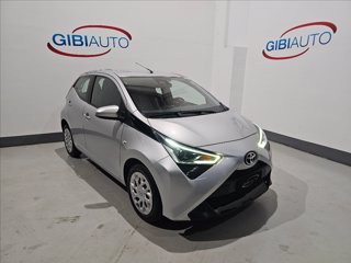TOYOTA Aygo 5p 1.0 x-play m-mt 72cv